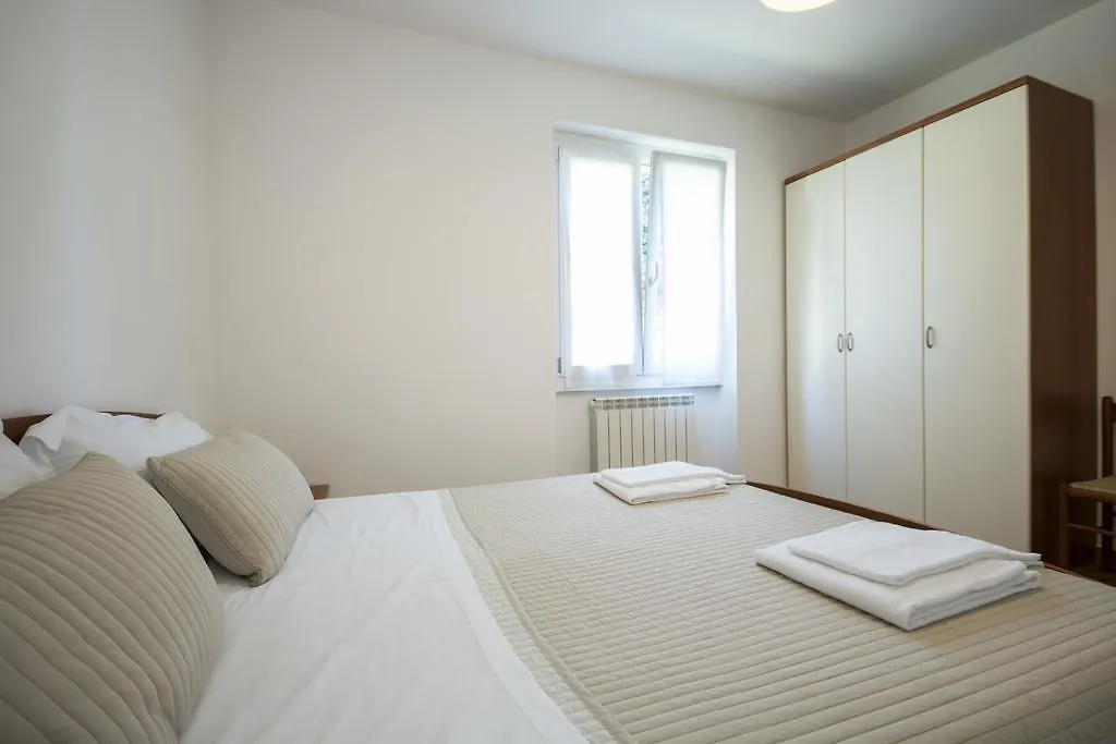Aparthotel Lakeside Holiday Resort Domaso Italy